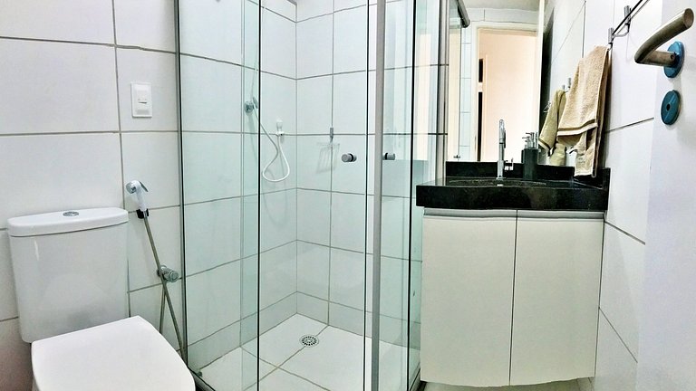 Apt | Golden Place 503 | com 2/4 e 2WC Ponta Verde